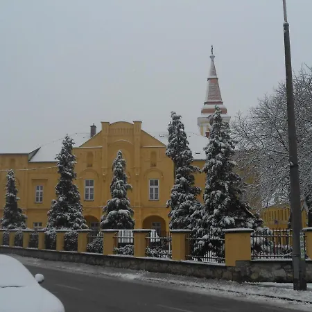 Templomos Zarandokhaz * טפולצה
