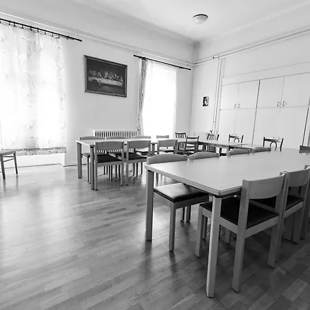 Templomos Zarandokhaz אכסניה *